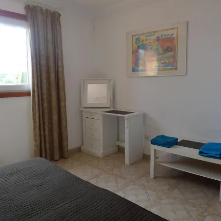 Pool Side 2 Bed Link With Free Wifi. Superb Golf, Sea & Mountain Views.